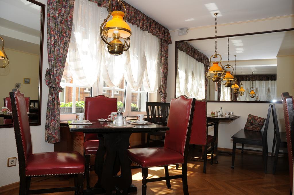 Hotel Admiral Висбаден Екстериор снимка