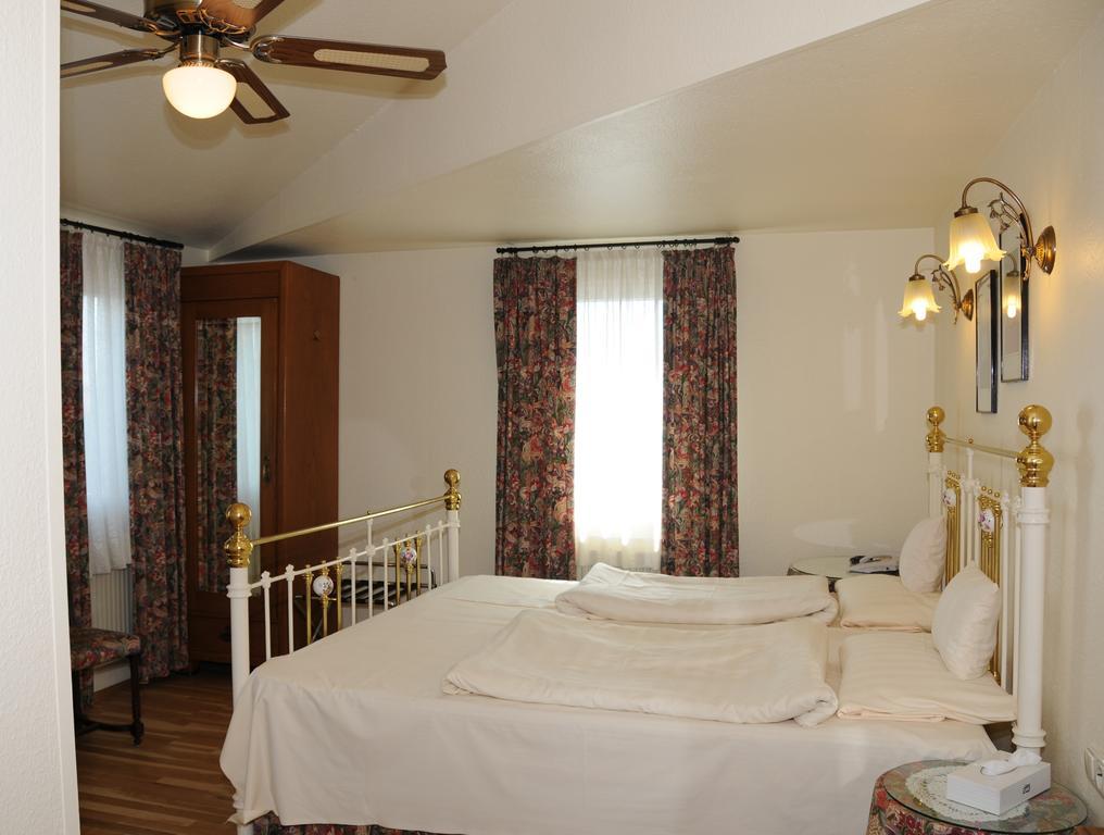 Hotel Admiral Висбаден Стая снимка